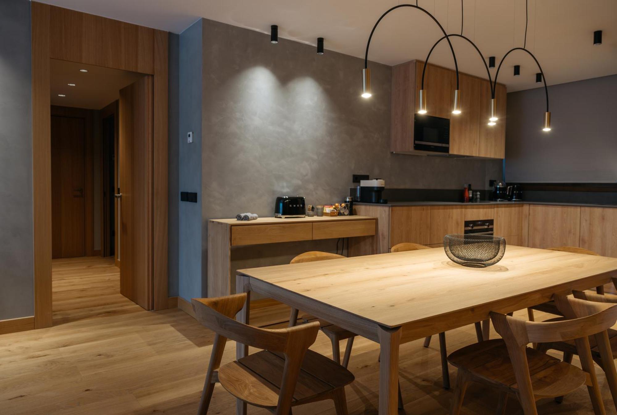 Isard Residences By Leo エル・ターター エクステリア 写真