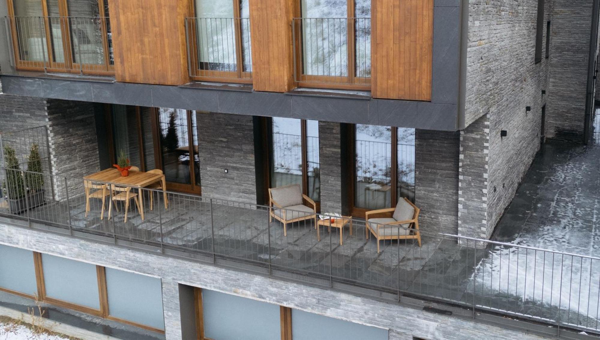 Isard Residences By Leo エル・ターター エクステリア 写真