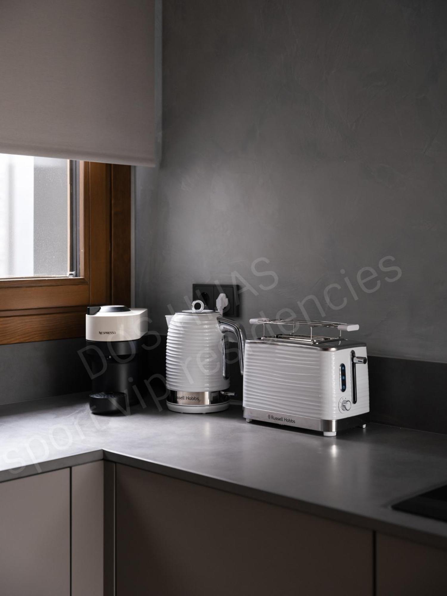 Isard Residences By Leo エル・ターター エクステリア 写真