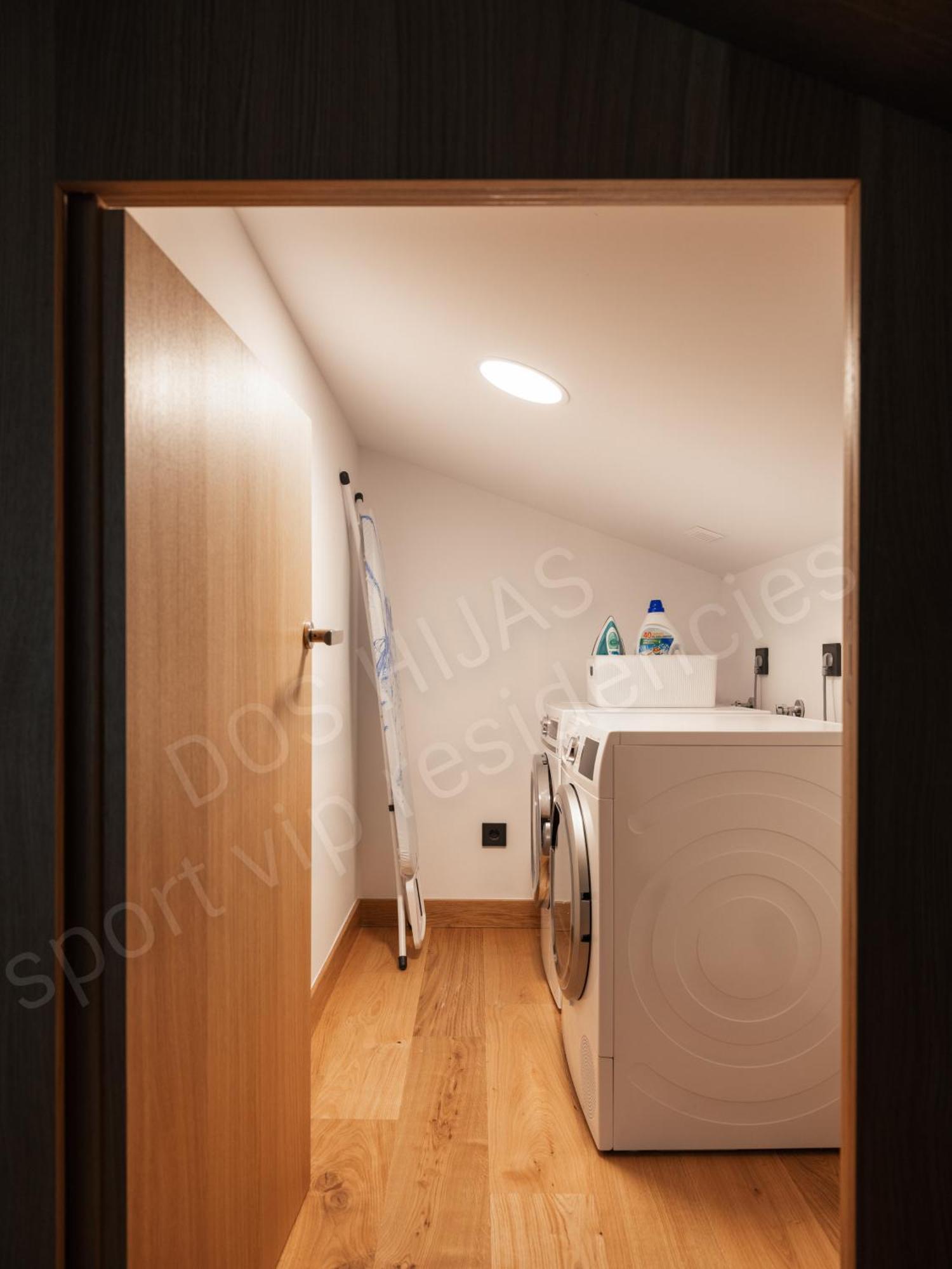 Isard Residences By Leo エル・ターター エクステリア 写真
