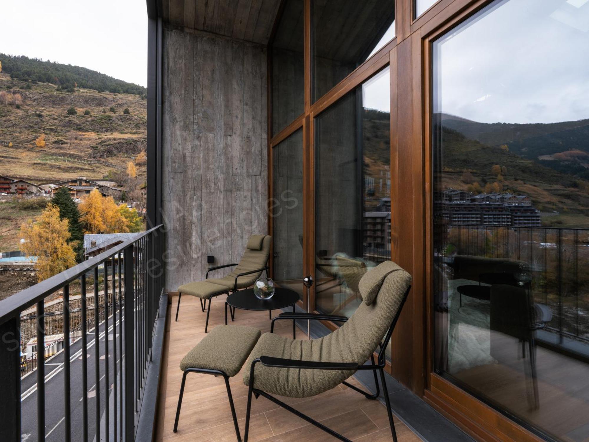 Isard Residences By Leo エル・ターター エクステリア 写真