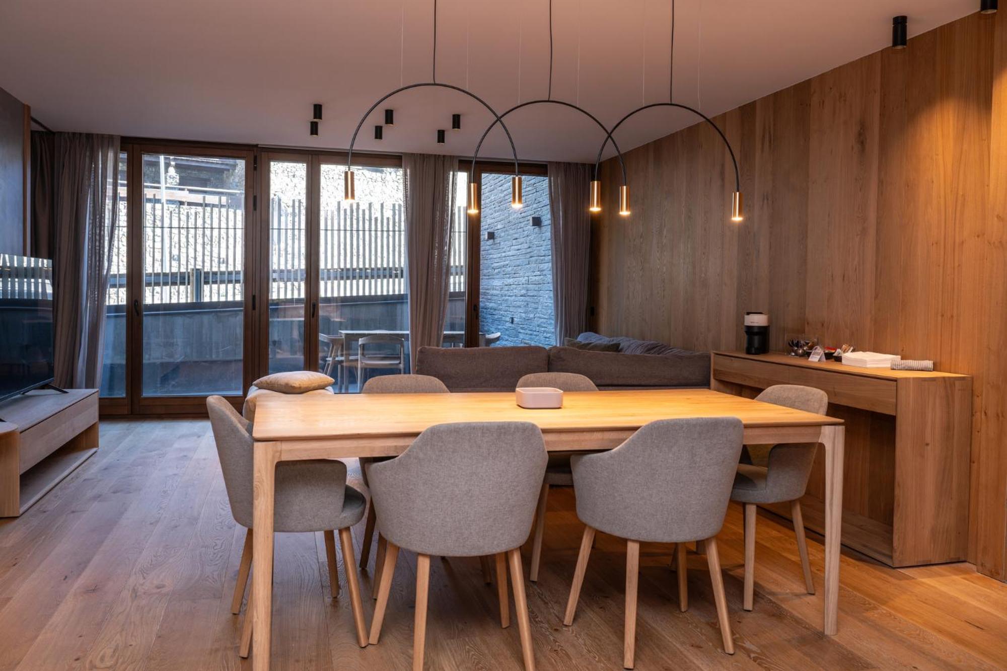 Isard Residences By Leo エル・ターター エクステリア 写真
